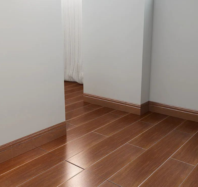 將瓷磚無用的邊角料代替踢腳線，沒想到這么高級！